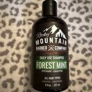 Men's Shampoo - Tea Tree Oil, Peppermint & Eucalyptus for All Hair Types - Picture 1 of 4