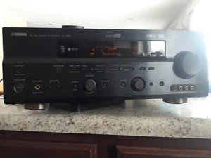 Yamaha Modell RX-V659 Natural Sound AV Receiver XM Ready 400 Watt - Bild 1 von 8