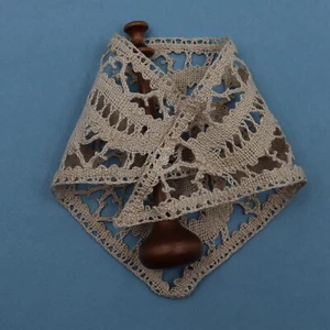 Set of 12 Handmade Corner Lace Triangles Handmade Insert Lace Ornamental French - Picture 1 of 8