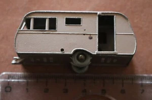alter Wohnwagen Bluebird Dauphine Nr 23 - Lesney Toys - defekt - Picture 1 of 6