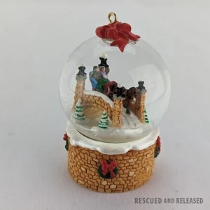 2003 Hallmark Sleigh Ride Winter Wonderland Snowglobe Christmas Ornament /w box - Picture 1 of 5