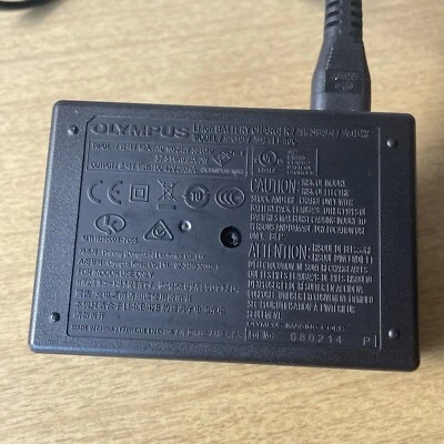 Cargador de batería original Olympus para cámara LI-40C P con batería nueva EN-EL10 Foto 1 de 3