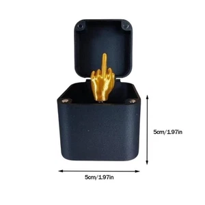 Dito Medio In Una Divertente Sorpresa Pop Up Natale Novità Divertente Regalo Nuovo - Foto 1 di 14