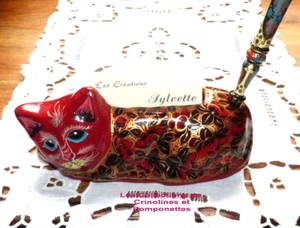 CHAT PORTE-CARTES   EN PAPIER MACHE   DECORE MAIN FOND ROUGE ET OR*** - Picture 1 of 3