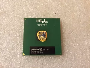 Processore Intel Pentium III SL4CG 733MHz 133MHz FSB 256KB L2 Socket PPGA370 - Imagen 1 de 1