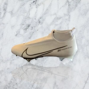 Nike Vapor Edge Pro 360 Gold Football Cleats AO8277-111 Mens Size 16 - Picture 1 of 6