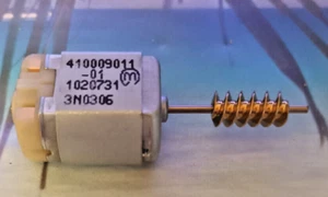 Motor Johnson 410009011 Servomotor para Lenkerschloss VW, Audi, BMW, Etc / 126 - Picture 1 of 3