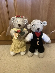 Hand Knitted Bride And Groom Wedding Set Brand New - Picture 1 of 5