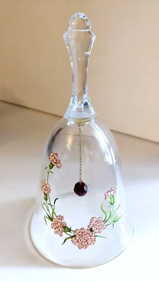 1986 Avon Birthday Bell janeiro 24% sino de vidro cristal chumbo com flores aprox 6" - Imagem 1 de 4