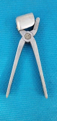 Vintage THE YORK NUT SHELLER - THE TEXAN MODEL - Image 1 of 4