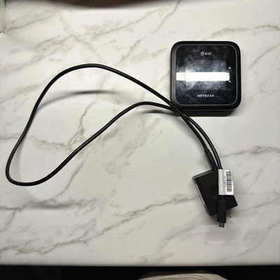 Punto de acceso móvil NETGEAR Nighthawk M6 Pro negro, AT&T MR6500 Foto 1 de 4