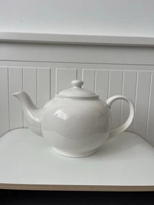 John Lewis Fine China Teapot 1.1L in White - Picture 1 of 5