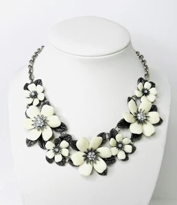 Joan Rivers Statement Necklace White Enamel Flower Cluster Bib Vintage Style - Picture 1 of 13