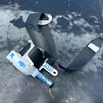 2014-2019 Toyota Corolla Front Right Passenger Seat Belt Retractor Black USED Foto 1 de 2