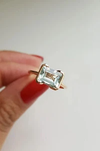 4 Carat Unheated Santa Maria Blue Aquamarine 18K yellow Gold Large Cocktail Ring - Picture 1 of 5