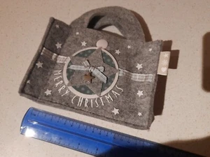 Christmas Felt Bag Grey Sings "Let it Snow!" when opened Stocking Filler - Picture 1 of 2