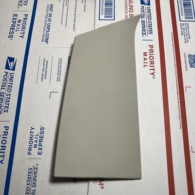 Panel de cubierta de moldura de puerta levadiza trasera izquierda Dodge Journey 2009-2020 OEM 1GC71HDAAA Foto 1 de 4