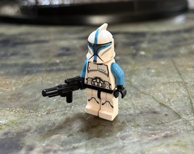 LEGO Star Wars Clone Trooper Lieutenant sw0629 Printed Legs 75085 Phase 1 Blue
