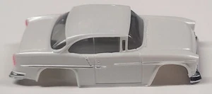 Carrocería de carro de ranura para tablero Motorsports blanca 55 Chevy escala HO para chasis estilo T-Jet - Imagen 1 de 2