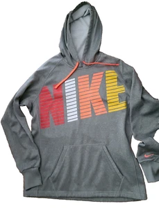 NIKE "THERMA-FIT" grauer Hoodie NIKE in rot, weiß, orange & gelben Buchstaben Größe M - Bild 1 von 8