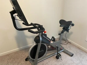 ProForm studio 22 exercise bike - Picture 1 of 3
