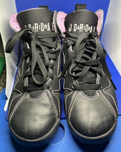Taglia 4Y (GS) Jordan 7 Retro Mid Barely Grape