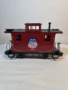Bachmann G Gauge Union Pacific Overland Route 425 Bobber Caboose w/ Metal Wheels - Picture 1 of 7