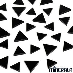 [GROSSHANDEL] NATÜRLICHER SCHWARZER ONYX FLACHE DREIECKIGE FORM LOSER EDELSTEIN WP0020B  - Bild 1 von 3