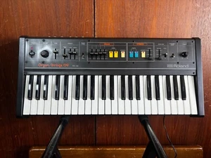 Roland RS-09 Organ/Strings 09 analog string organ synthesizer w/ bag - Picture 1 of 11