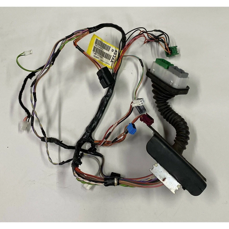 2011 CHRYSLER TOWN & COUNTRY Left Front Door Wire Harness 68139493AA - Image 1 of 4