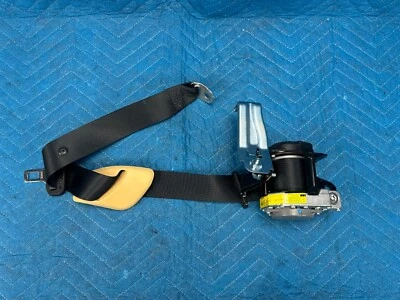 雷克萨斯 RC350 RC200t 后座皮带拉刀驾驶员侧黑色 2015 - 2024 原始设备制造商 — 第 1/4 张图片