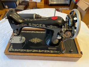 Vintage Singer Sewing Machine circa 1910's, Cabinet, Motor & Button Hole Attach - Picture 1 of 24
