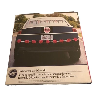Kit de decoración de coche Wilton Bachelorette guirnalda pompones coche adhesivo negro rosa y blanco Foto 1 de 2