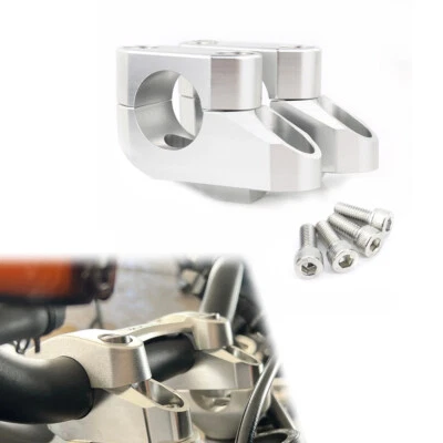 Elevadores de manillar desplazados aptos para Triumph Speed Triple 1050 i Speed Triple R/RS  Foto 1 de 4