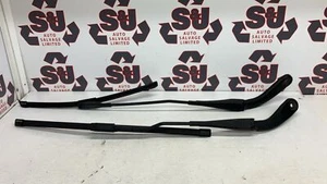Bmw M135 1 Series 15-16 wiper arms pair left right - Picture 1 of 12