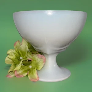 Vintage Milk Glass Footed Compote Fiery Opalescence White Farmhouse Shabby Chic - Picture 1 of 10