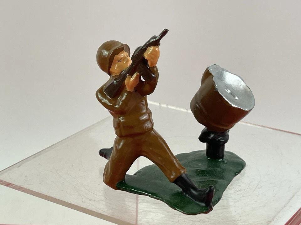 Cobertizo de metal Like Nate's Garage Bruce Hebron Primera Guerra Mundial Ejército de Estados Unidos reflector personalizado con MG Foto 1 de 4