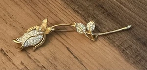 Vintage KJL Kenneth Jay Lane Gold Tone Rhinestone Rose Bud Stem Brooch 4” - Picture 1 of 5