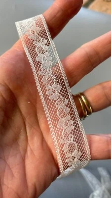 Ancien Galon en Lin Ajouré décor Floral Écru - Photo 1/3