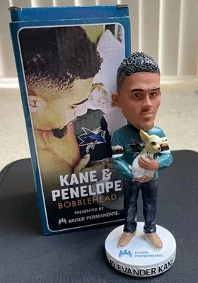 San Jose Sharks Evander Kane Marvel Black Panther Bobblehead And Penelope Lot 2 - Image 1 of 2