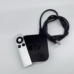 Apple TV (3rd Generation) A1427 Power Cord  And Remote 1080p Black - Picture 1 of 5