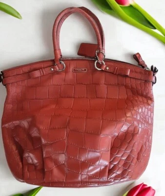 Bolso de Mano Coach Madison Lindsey Cocodrilo Cuero Repujado Certificado de Autenticidad Cartera Frambuesa Foto 1 de 4