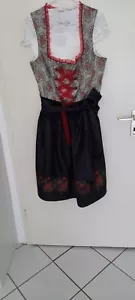 Dirndl Designer Lola Paltinger - Bild 1 von 5