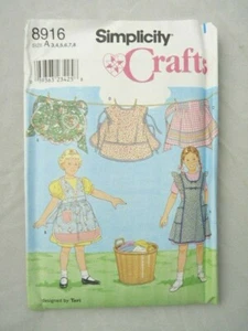 Simplicity Crafts Sewing Pattern 8916 Child's Apron Sizes 3 4 5 6 7 8 Uncut Teri - Picture 1 of 2
