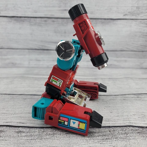 Perceptor 1985 Vintage G1 Transformers Microscope Action Figure Cover