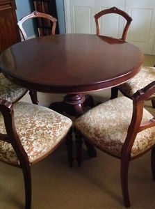 Antique Solid Cedar Dining Table Turned Pedestal & 6 Walnut Chairs Reeding - Picture 1 of 10