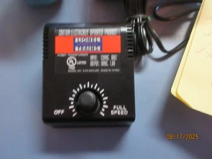 LIONEL - 1.8 AMP Transformer Variable AC Voltage & Original Box # 6-32923 - Picture 1 of 2