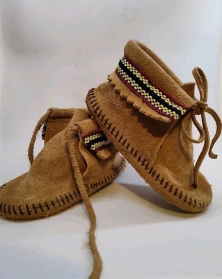 MINNETONKA Moccasin Toddler Size 6 Tie Braid Bootie Soft Brown Brushed Suede - Image 1 of 4