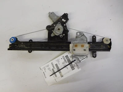OEM Nissan Sentra Right Front Power Window Regulator WITH MOTOR 2013-2019 — 第 1/3 张图片