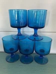 Vintage MCM Aquamarine Blue Glass Set 5 Small Wine Cocktail Apertif Stemware WOW - Picture 1 of 1